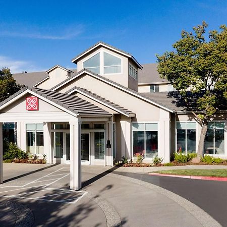 Hilton Garden Inn Roseville Buitenkant foto