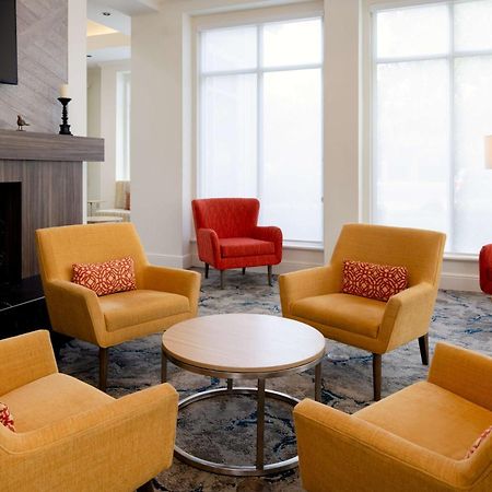 Hilton Garden Inn Roseville Buitenkant foto