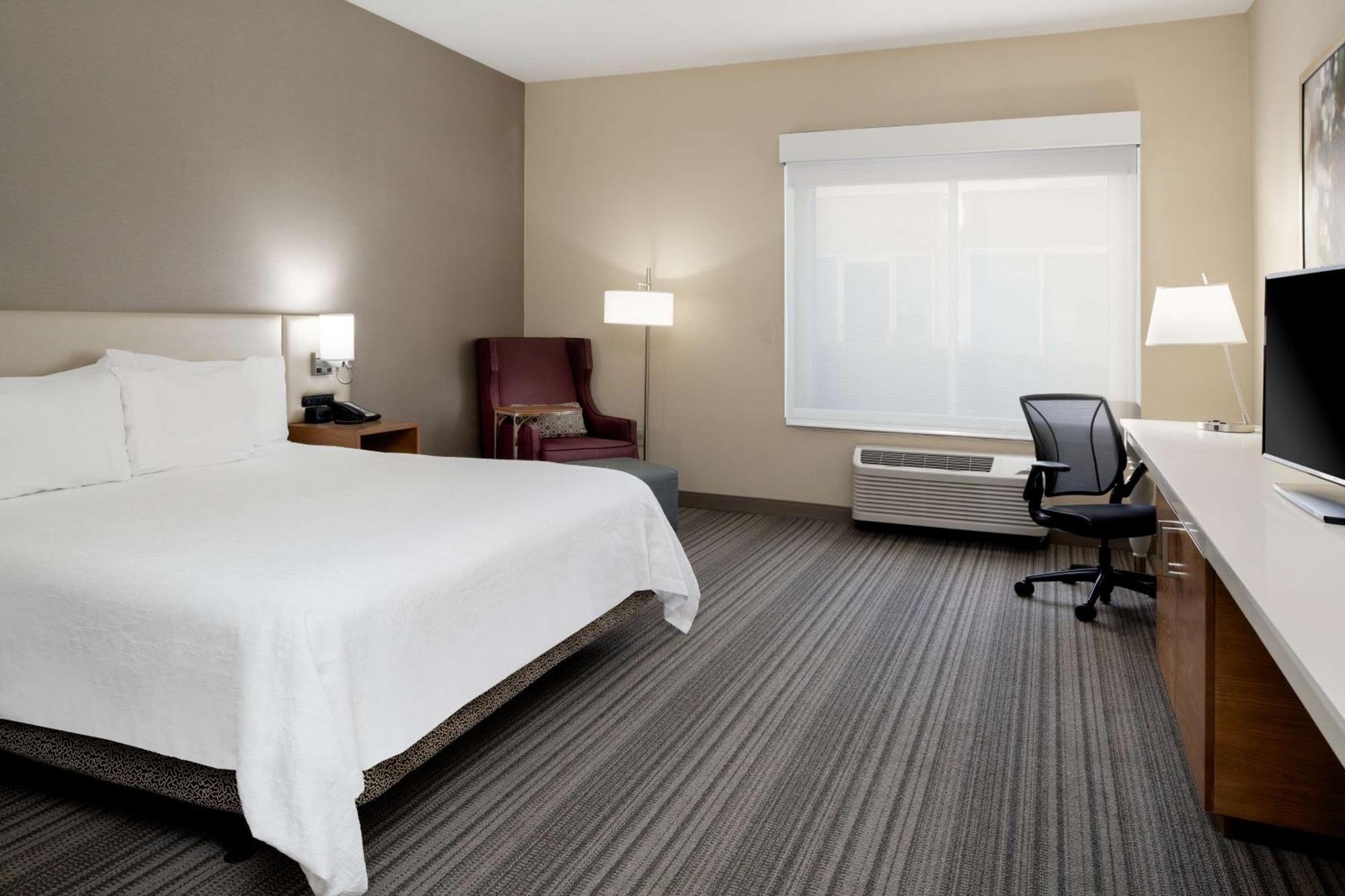 Hilton Garden Inn Roseville Buitenkant foto